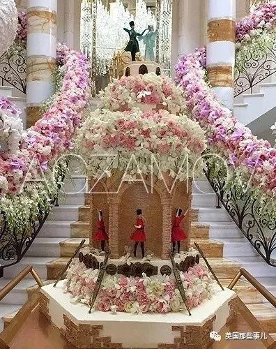 100万一个的结婚蛋糕啥样?贫穷限制了我的想象力