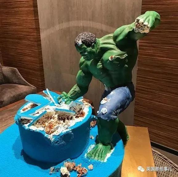 100万一个的结婚蛋糕啥样?贫穷限制了我的想象力