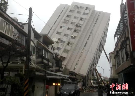 睡梦中遭遇地震要不要马上逃?专家:先留在床上