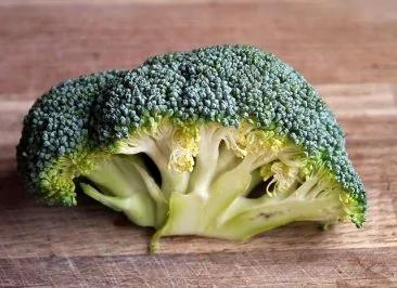 抗癌蔬菜之王~研究:2种食物可预防肠癌!