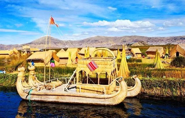 用芦苇编制的岛屿 在海上已漂浮1000多年