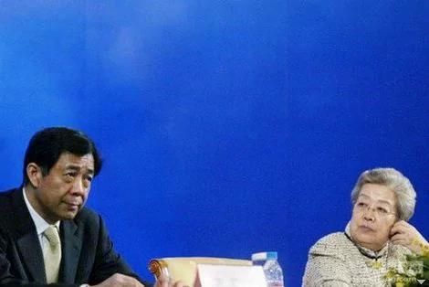 铁娘子吴仪火拼江氏情妇!曾逼退薄熙来