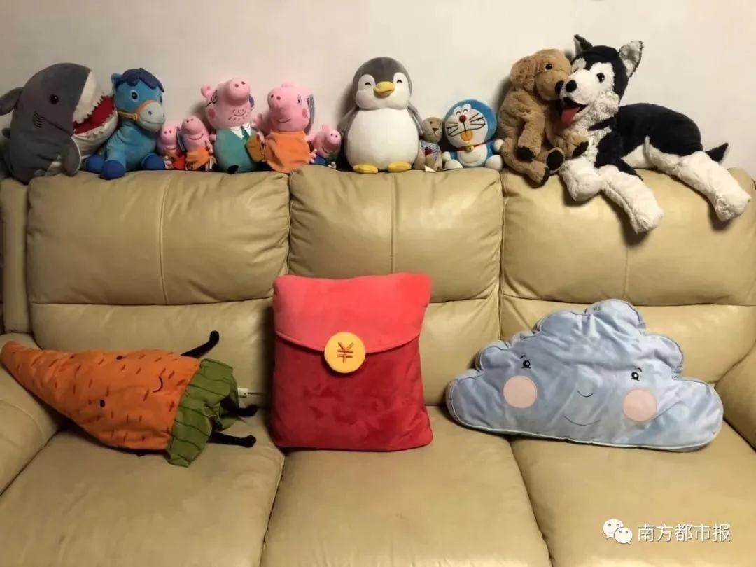 朋友圈两张沙发照片 炸出一堆被逼疯的家长