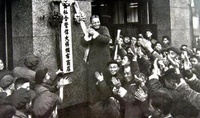 【揭秘】建政二十七年来自杀人数惊人 著名体育明星女人服雄性激素愤而抗争