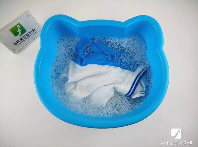 新衣服要不要洗了再穿？没想到90%的人都做错了！教你正确方法…