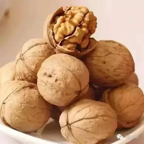 这个动作能坚持9秒 你就还是年轻人!(附抗衰老秘方)
