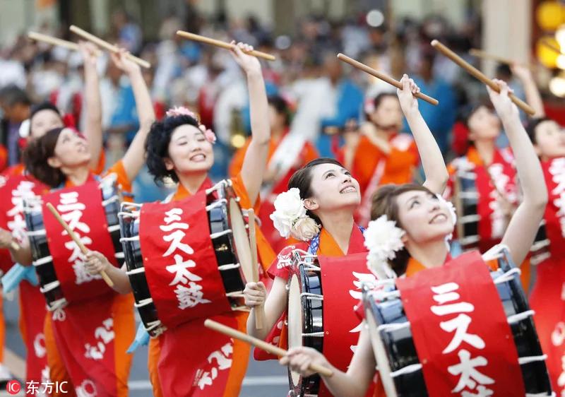 世界最有趣的民俗就在这里了!全年乐不停!