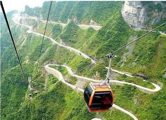 中国的“死亡公路” 老外表示分分钟跳崖