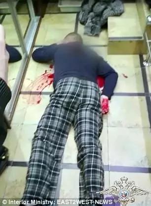 贪财富二代买凶杀自己全家 收到父母死亡的照片后 他傻眼!