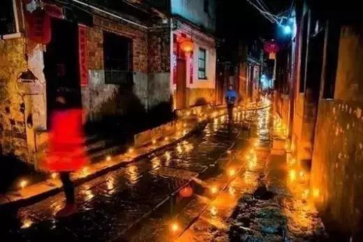 神秘中国:古怪小村庄 生1人必死1人