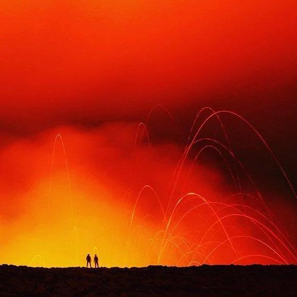她深入活火山600米 拍下这些惊人照片!