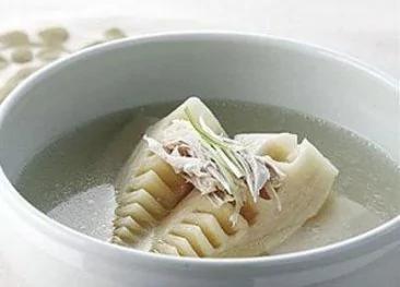 消水肿缓肠胃痛排毒餐这样吃