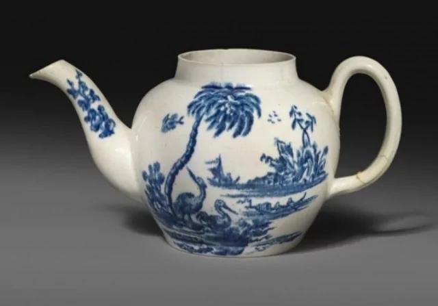 超稀有 全球仅6把! 15英镑买一破茶壶 拍出57.5万天价!