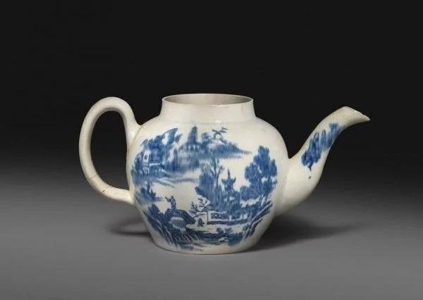 超稀有 全球仅6把! 15英镑买一破茶壶 拍出57.5万天价!