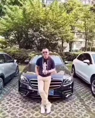当初去西藏回来变成这样 父母以为我整容了