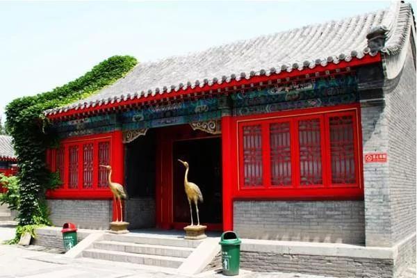 投资20亿打造的特色街区沦为"空城"