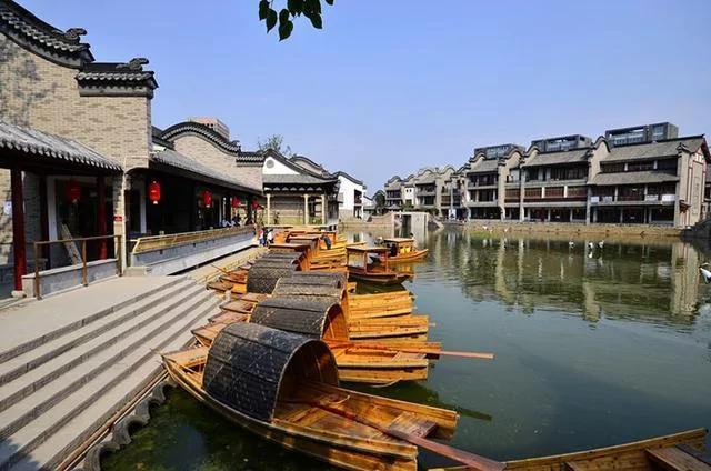 投资20亿打造的特色街区沦为"空城"