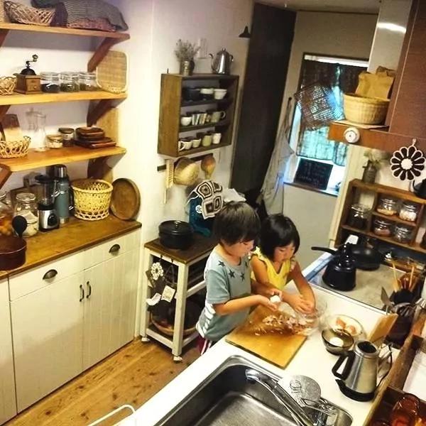 乡下妈妈晒娃不露脸不拼颜值引众人围观