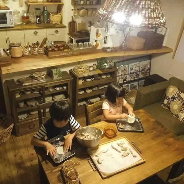 乡下妈妈晒娃不露脸不拼颜值引众人围观