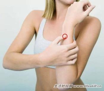 按摩这14个重要穴位 可赶走小病痛!
