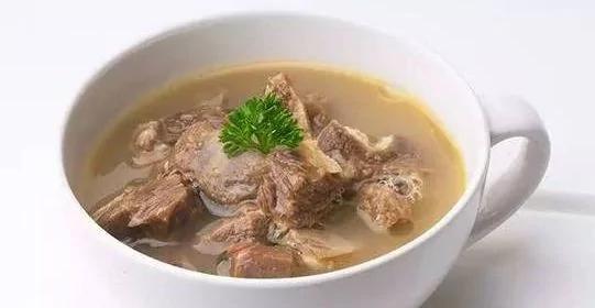 煲汤时间越长越好?盘点4大煲汤误区