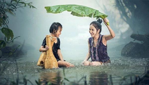 这四个女人谁看起来最像真正的富家小姐?测出你的戒心有多大!