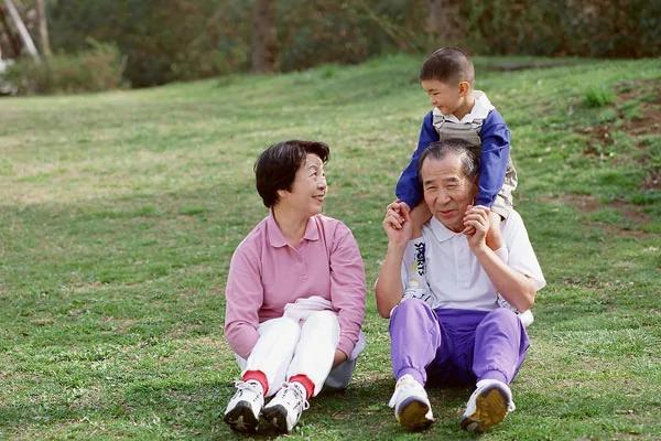 抗老化研究专家 白泽卓二告诉你 养成“4个”生活习惯 使你长寿又健康