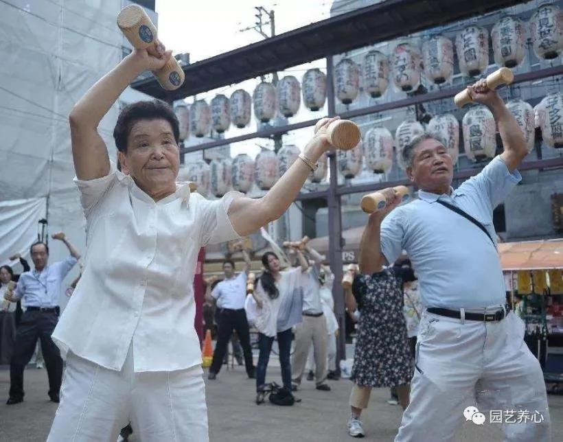 抗老化研究专家 白泽卓二告诉你 养成“4个”生活习惯 使你长寿又健康