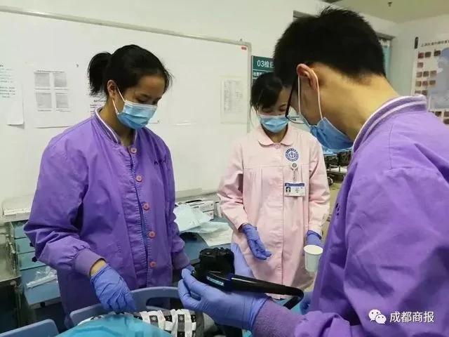 惊呆!60岁大爷喝了两碗鱼汤 体内竟扎上百根鱼刺!