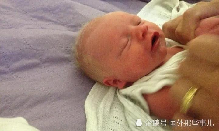丈夫结扎八年 妻子腹痛检查16分钟后生了一娃