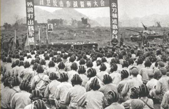 【揭秘】发动文革真相 毛为清理刘少奇势力出手夺权 伟人已死 雕像炸毁后存放土豆