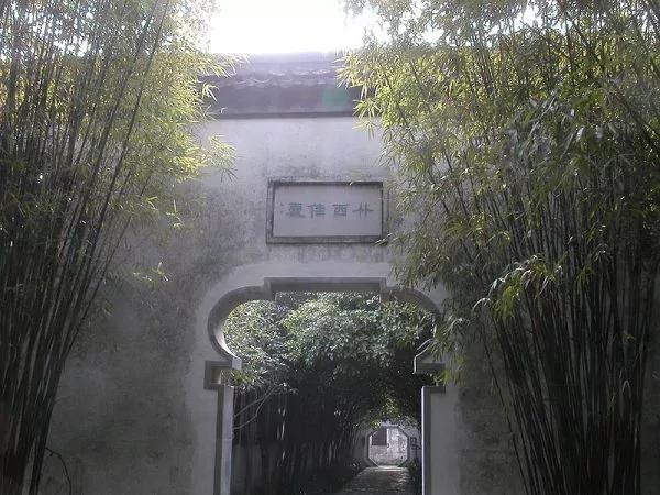为什么烟花三月下的是扬州?不是苏州 也不是杭州?