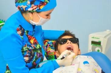 人人都会刷牙 可你知道使用含氟牙膏3重点吗 避蛀牙有「氟」