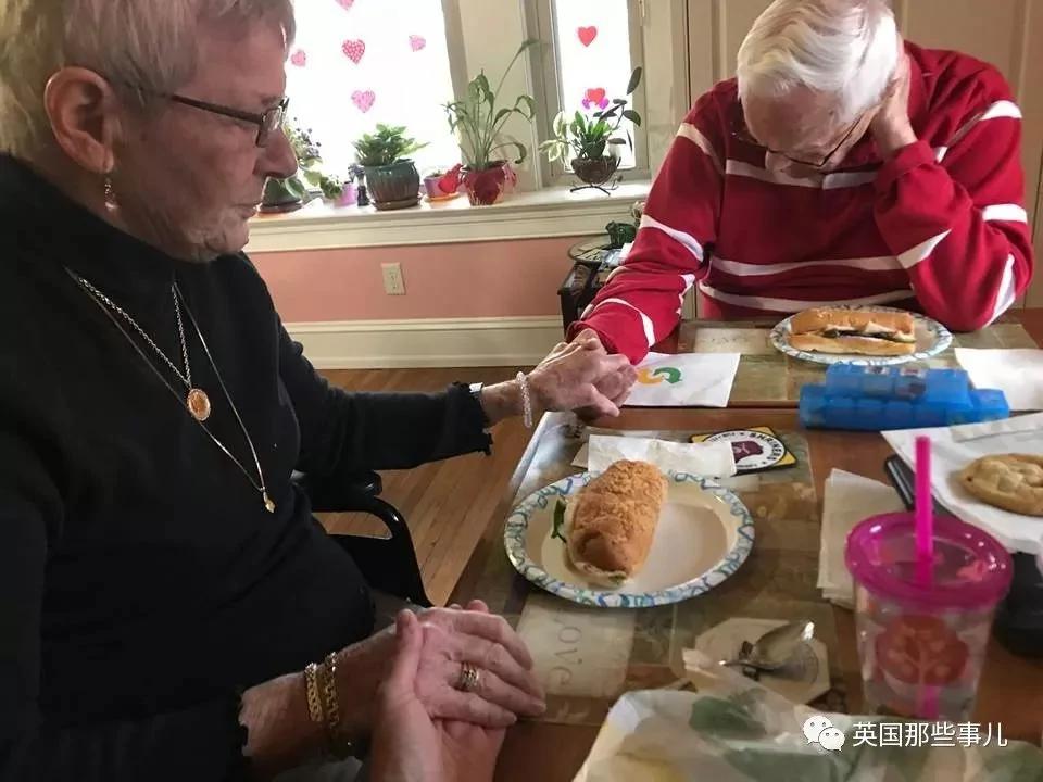 88岁老爹给了女儿一份"照顾妈妈指南"…字里行间全是爱~