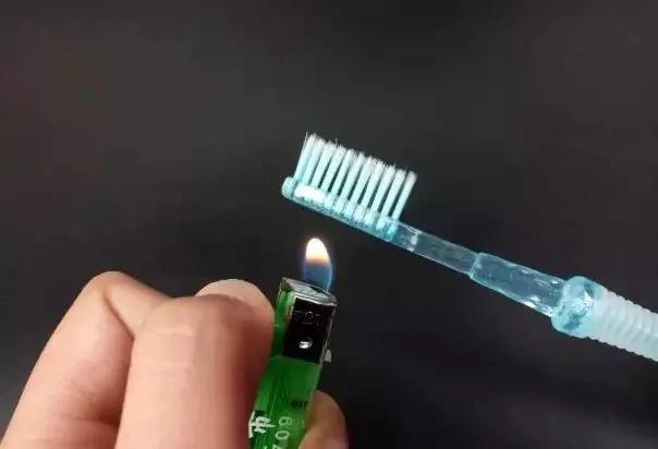 家里的旧牙刷扔了?它还可以这样用
