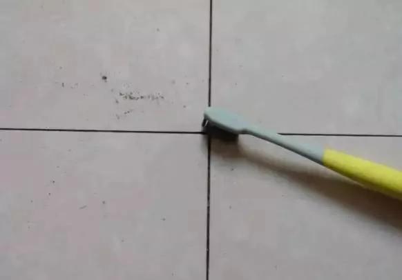 家里的旧牙刷扔了?它还可以这样用