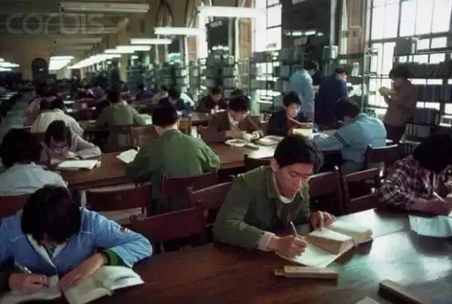 30年前的老照片 看过的人都哭了 看懂的人都老了!