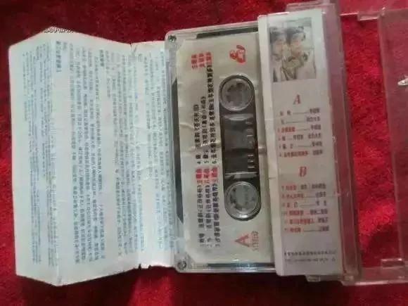 30年前的老照片 看过的人都哭了 看懂的人都老了!