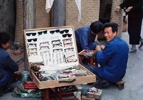 30年前的老照片 看过的人都哭了 看懂的人都老了!