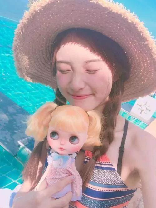心理测试:四个美女背影选一个 测你有什么独特的魅力!