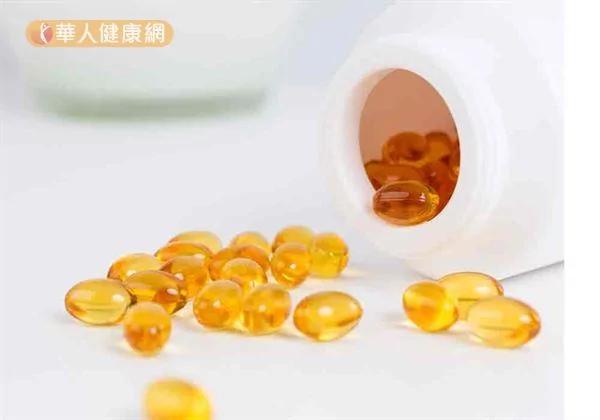 飞蚊变蝗虫?防眼睛老化 必吃护眼2宝