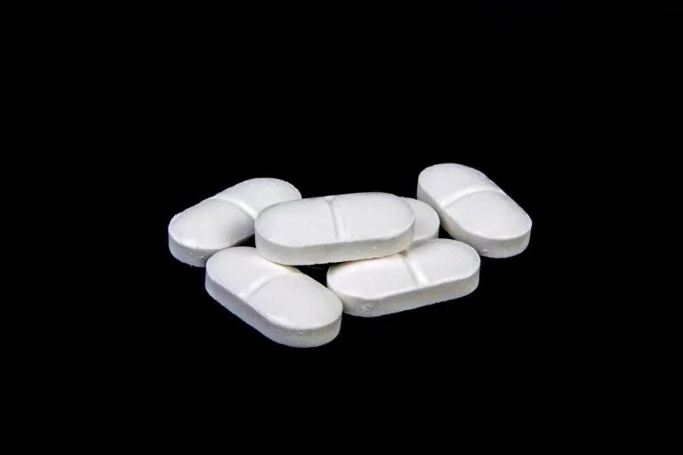 吃普拿疼恶心呕吐 恐因服用过量中毒