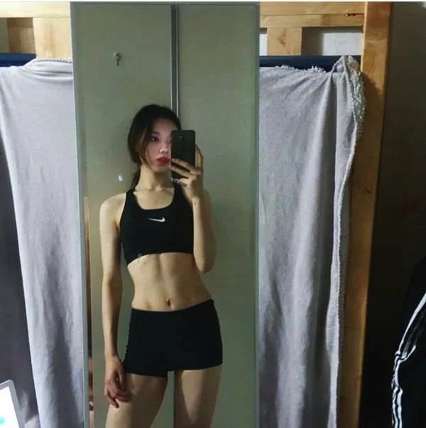 这个200斤的姑娘消失2年 随后发出的照片惊艳所有人