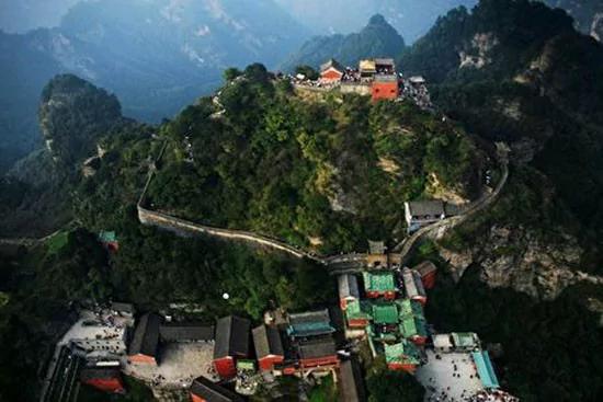 武当山“雷火炼殿”的千古之谜
