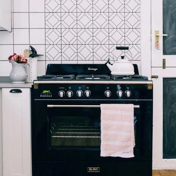 No More Ugly Decor:不需忍耐丑陋租屋 简单小技巧就能提升质感