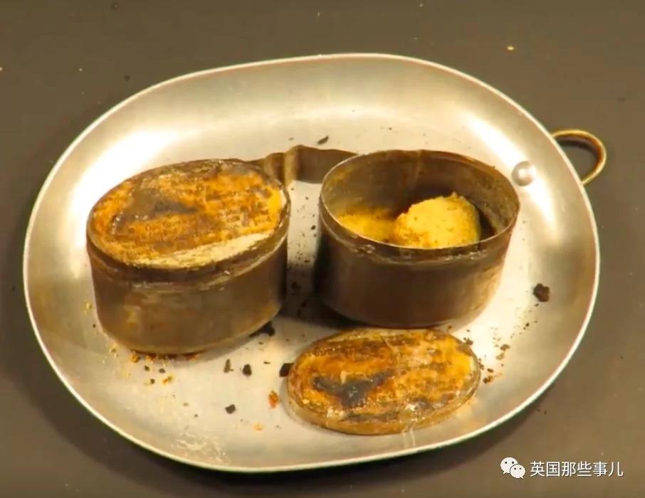 放了118年的军用牛肉什么味?这小哥作死尝了下