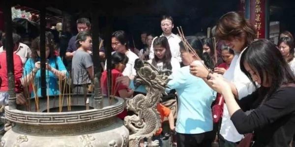 去寺庙祭拜的“5大禁忌” 80%的人都犯错了!