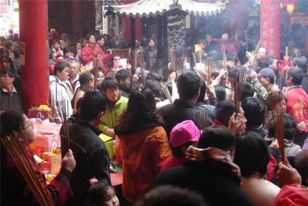 去寺庙祭拜的“5大禁忌” 80%的人都犯错了!