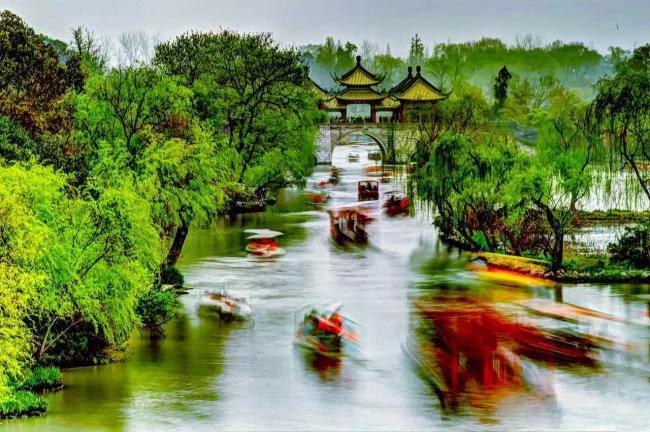在烟雨濛濛的扬州 品江南美食