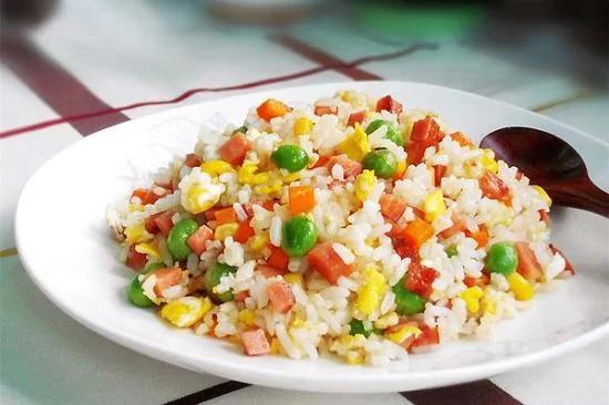 在烟雨濛濛的扬州 品江南美食